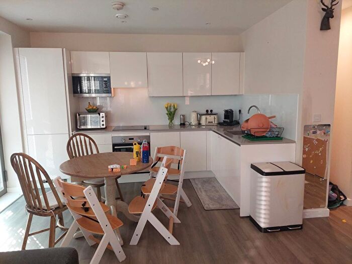 2 Bedroom Flat To Rent In Marathon House, Wembley, London, HA9