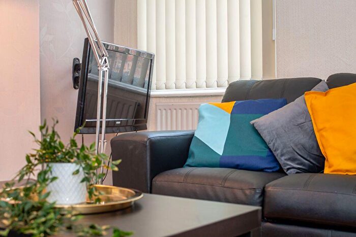 6 Bedroom Terraced House To Rent In Kensington, Liverpool, L7