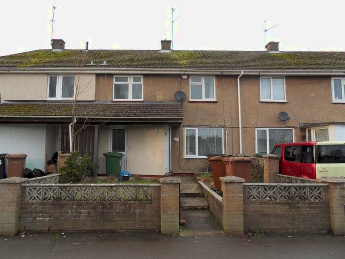 3 Bedroom Terraced House To Rent In Gainsborough Road, Corby, NN18