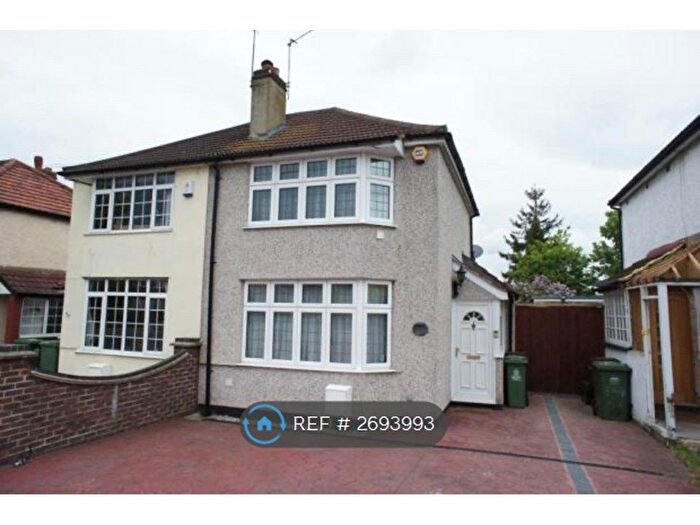 2 Bedroom Semi Detached House To Rent In Hook Lane, Welling, DA16
