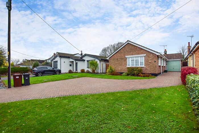 3 Bedroom Detached Bungalow For Sale In King Edwards Road, South Woodham Ferrers, CM3