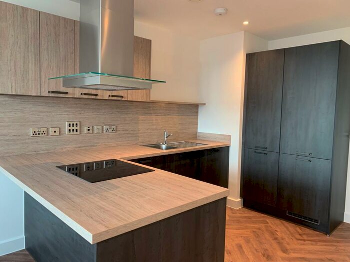 1 Bedroom Apartment To Rent In Priory House, B5