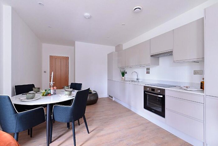 1 Bedroom Flat To Rent In Thackeray Lane, Godalming, Surrey, GU7