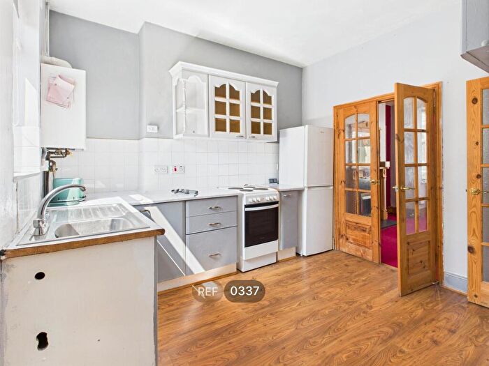 2 Bedroom Terraced House To Rent In Willow Grove, Princes Road, Hull, HU5