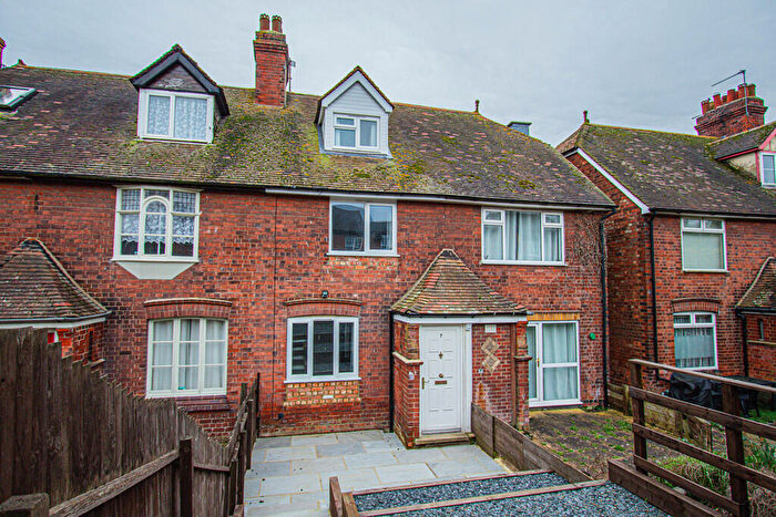 3 Bedroom Terraced House To Rent In Lime Terrace, Irthlingborough, NN9