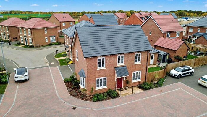 3 Bedroom Detached House For Sale In Buckle Lane, Priors Hall Park, NN17