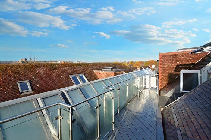 2 Bedroom Penthouse For Sale In Winchester, SO23