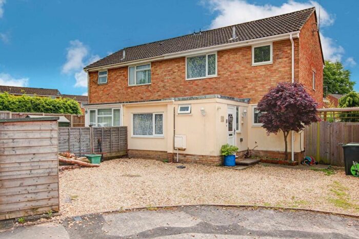 3 Bedroom Semi-Detached House For Sale In Medbourne Close, Blandford Forum, DT11