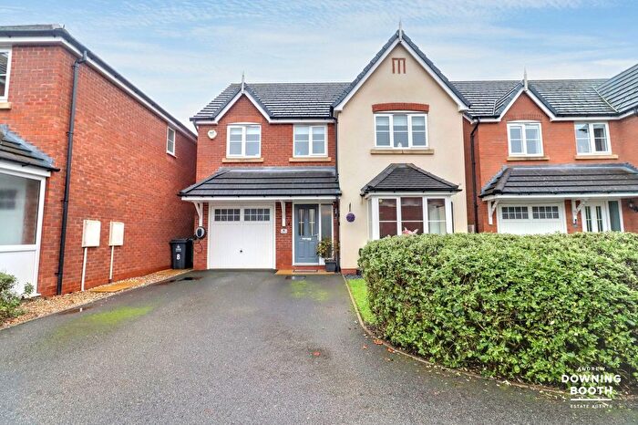4 Bedroom Detached House For Sale In Redmires Close, Walsall, WS4