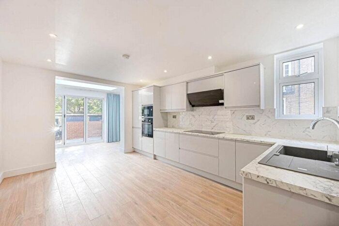 4 Bedroom End Terrace House To Rent In Clareville Street, London, SW7