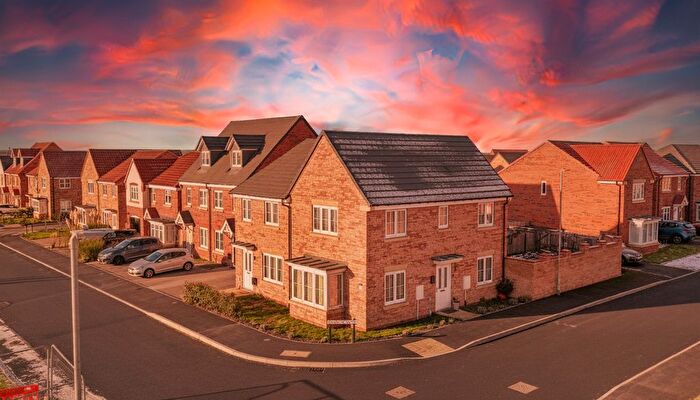 3 Bedroom Semi Detached House For Sale In Brierley Road, Bircotes, DN11