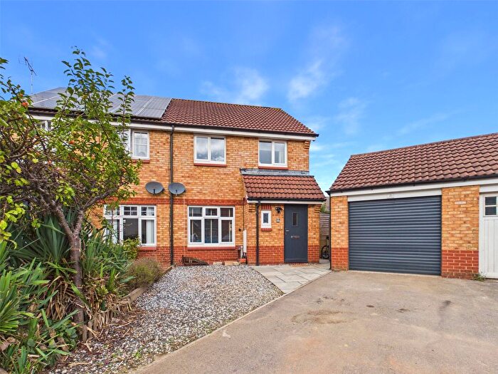 3 Bedroom Semi-Detached House For Sale In Turnstone Drive, Quedgeley, Gloucester, Gloucestershire, GL2