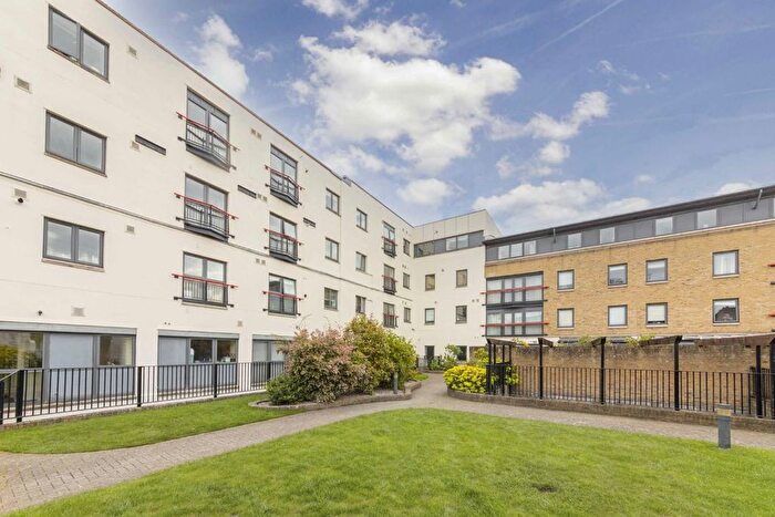 1 Bedroom Flat To Rent In St. John Street, London, EC1V