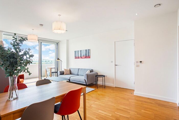 1 Bedroom Flat To Rent In Colonial Drive, Bollo Lane, London, W4