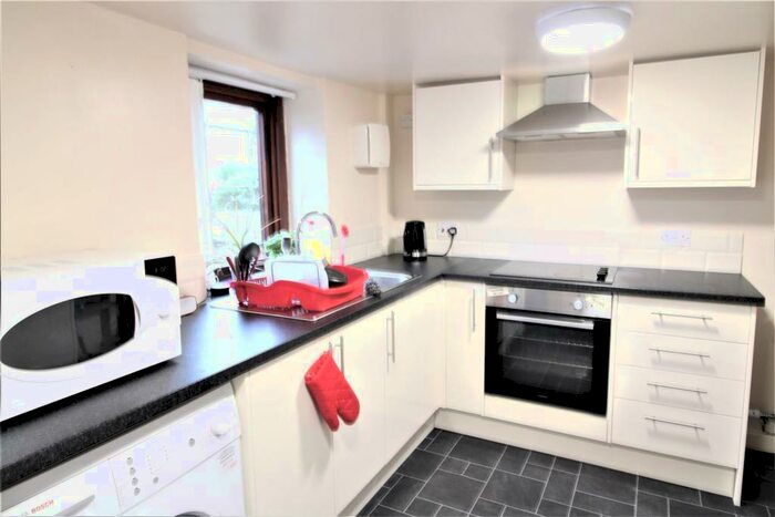 2 Bedroom Private Hall To Rent In Bradshaw Street, Lancaster, LA1