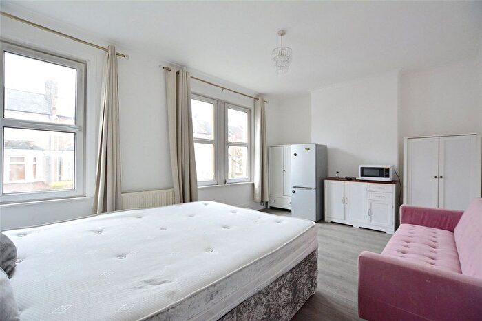 1 Bedroom Property To Rent In Genesta Road, London, SE18