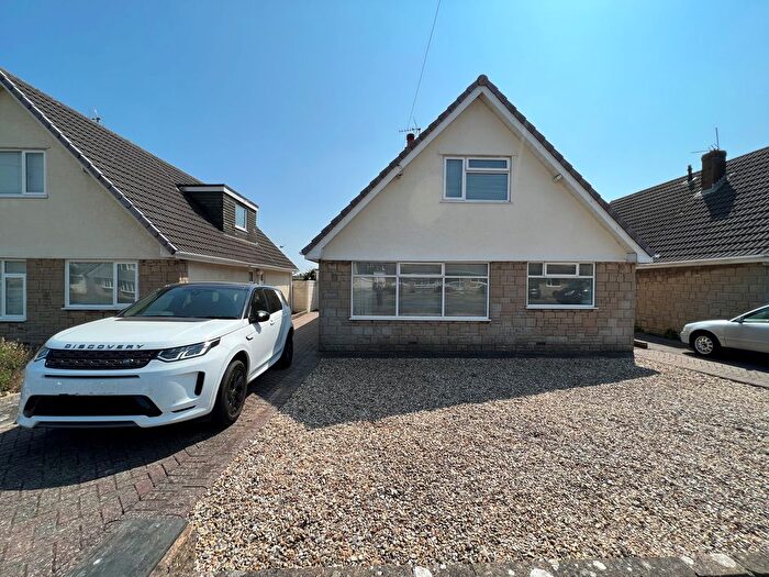 3 Bedroom Bungalow To Rent In Fulmar Road, Porthcawl, CF36