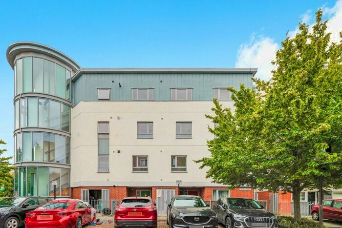 1 Bedroom Flat For Sale In Cerise Court, Drinkwater Road, Harrow, HA2