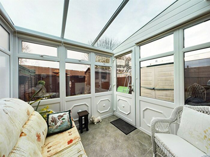 1 Bedroom Bungalow For Sale In Cornfield Drive, Hardwicke, Gloucester, Gloucestershire, GL2