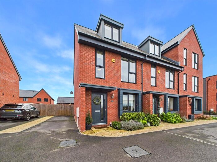 3 Bedroom End Of Terrace House For Sale In Centurion Road, Innsworth, Gloucester, Gloucestershire, GL3