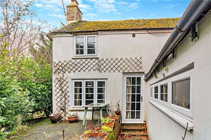 2 Bedroom Cottage For Sale In Belmont, Woodspeen, Newbury, Berkshire, RG20