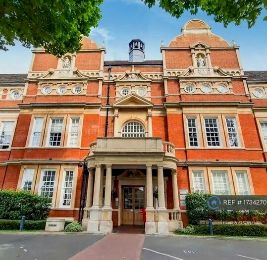 2 Bedroom Flat To Rent In Battersea Park Rd, London, SW11