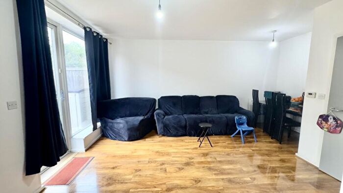 3 Bedroom Terraced House To Rent In Gallipoli Place, Dagenham, Barking And Dagenham, RM9