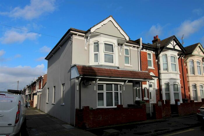 3 Bedroom Semi-Detached House To Rent In Powerscourt Road, Portsmouth, PO2
