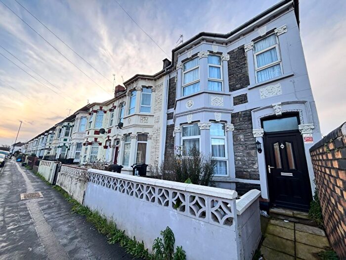3 Bedroom End Terrace House For Sale In Belle Vue Road, Easton, Bristol, BS5