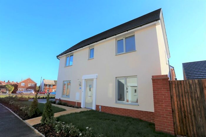 3 Bedroom Detached House To Rent In Allens Drive, Trimley St Martin, IP11