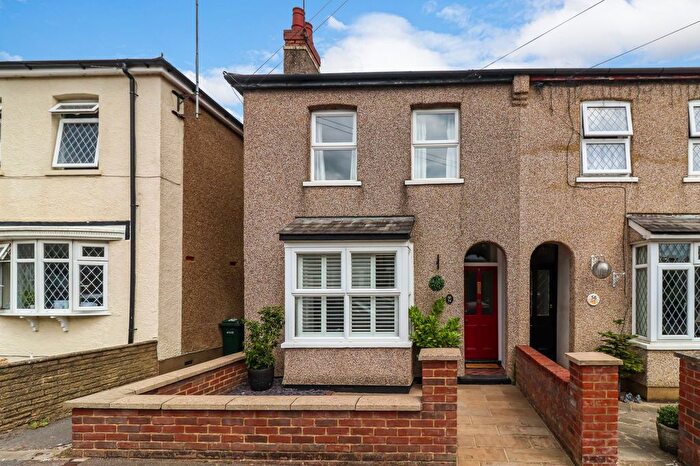 2 Bedroom Semi-Detached House For Sale In Marlin Square, Abbots Langley, WD5