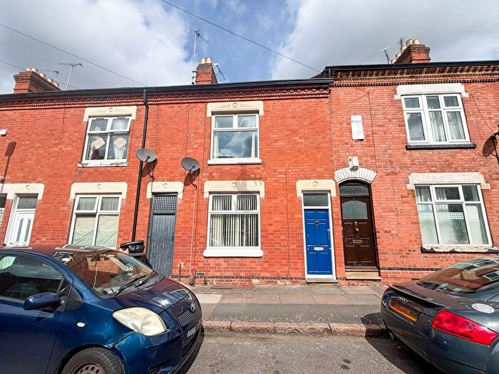 3 Bedroom Terraced House To Rent In Hazel Street, Leicester, LE2