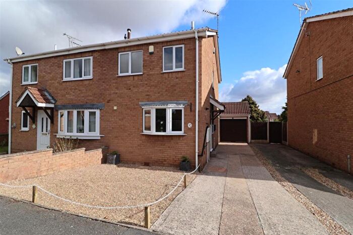 2 Bedroom Semi-Detached House For Sale In Gateford Glade, Worksop, S81