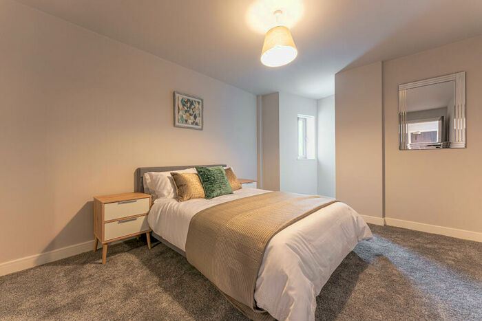 1 Bedroom Apartment To Rent In Steel House, The Metalworks, SL2