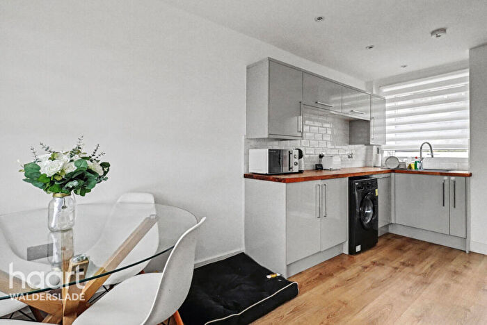 2 Bedroom End Of Terrace House For Sale In Madden Avenue, Davis Estate, Chatham, ME5