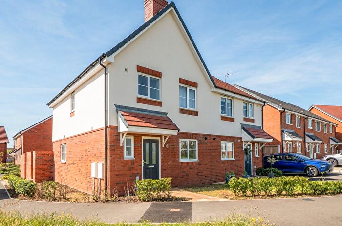 3 Bedroom Semi-Detached House For Sale In Hindhead Drive, Longford, Coventry, CV6
