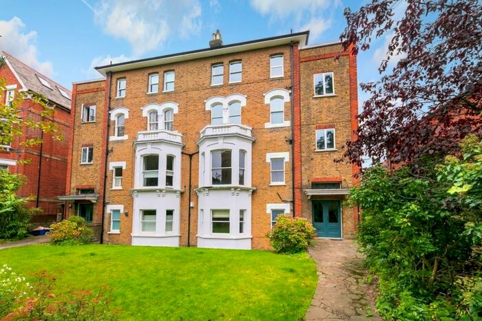 2 Bedroom Flat To Rent In Kew Road, Kew, Richmond, TW9