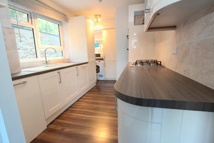 2 Bedroom Flat To Rent In Valley House, Park Valley, NG7