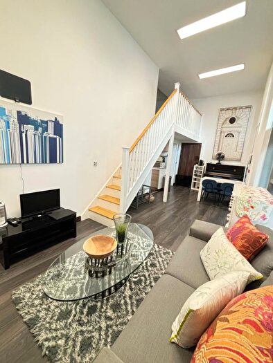 1 Bedroom Flat To Rent In Bridges Court Road, London, SW11