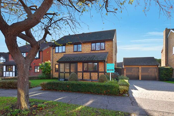 4 Bedroom Detached House For Sale In Swallowcliffe, Bournes Green Catchment, Shoeburyness, Essex, SS3