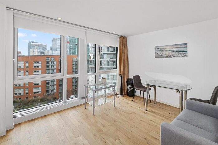 Apartment To Rent In Ontario Tower, E14