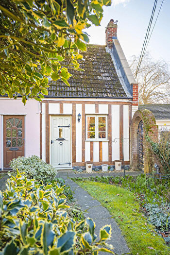 1 Bedroom Semi Detached House For Sale In Acton, Sudbury, Suffolk, CO10