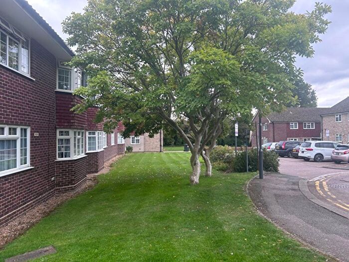 2 Bedroom Property To Rent In Copley Road, Stanmore, HA7