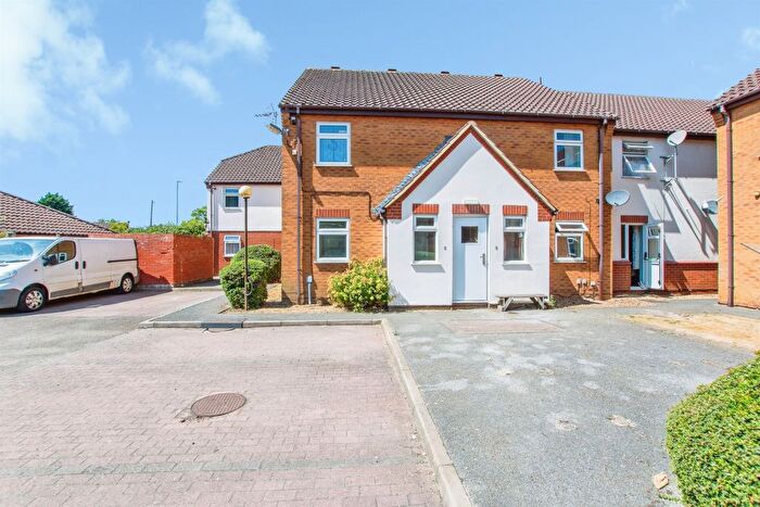 1 Bedroom Flat For Sale In Staithe Road, Wisbech, PE13