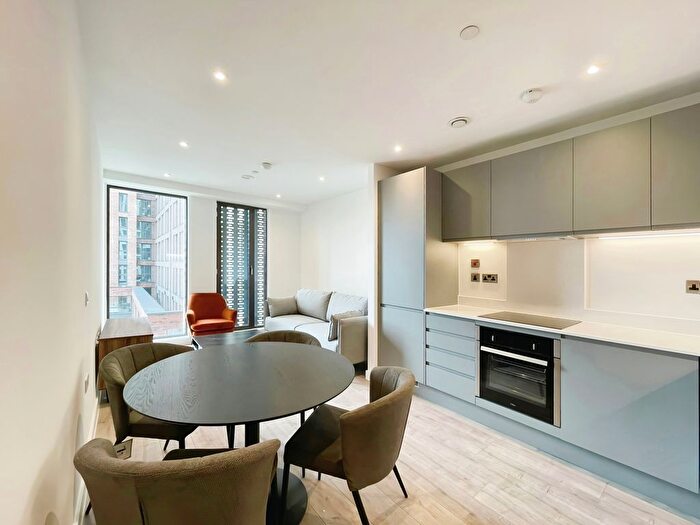 2 Bedroom Flat To Rent In Victoria House, Great Ancoats Street, M4