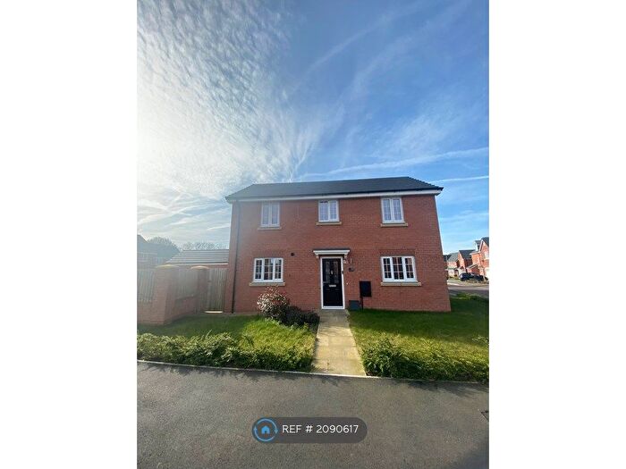 3 Bedroom Detached House To Rent In Stirrups Farm Road, Warrington, WA3