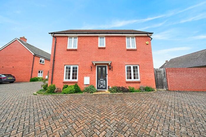 4 Bedroom Detached House To Rent In Sir Bevys Close, Botley, OX2