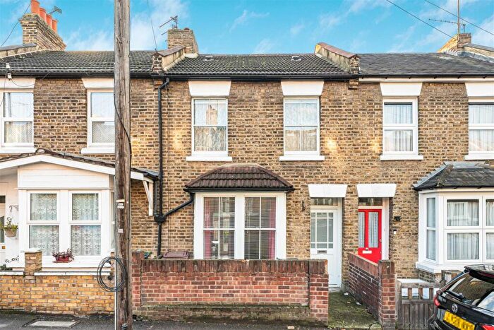 3 Bedroom Terraced House For Sale In Browns Road, Walthamstow, London, E17