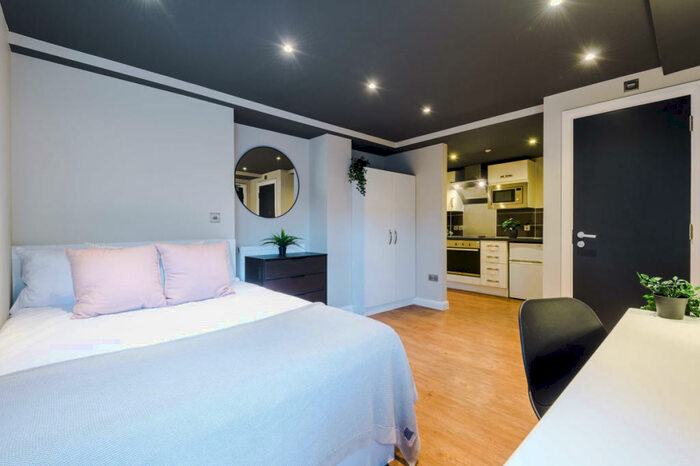 Studio To Rent In Flat, Upper New Walk, Leicester, LE1