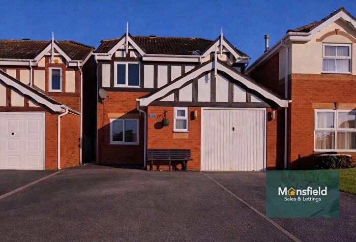 3 Bedroom Detached House For Sale In Adrians Close, Mansfield, NG18